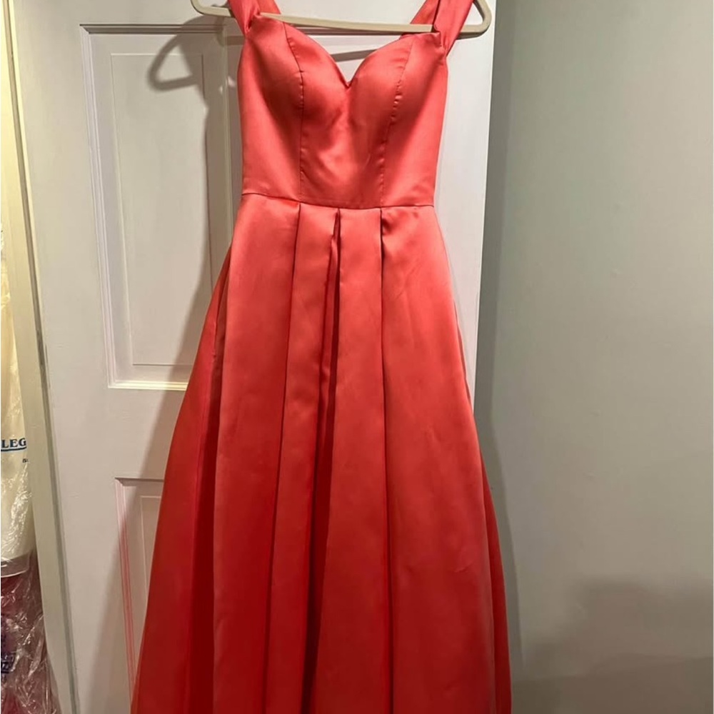 Alexandra’s Elegant Pink Off-Shoulder Gown Size 2